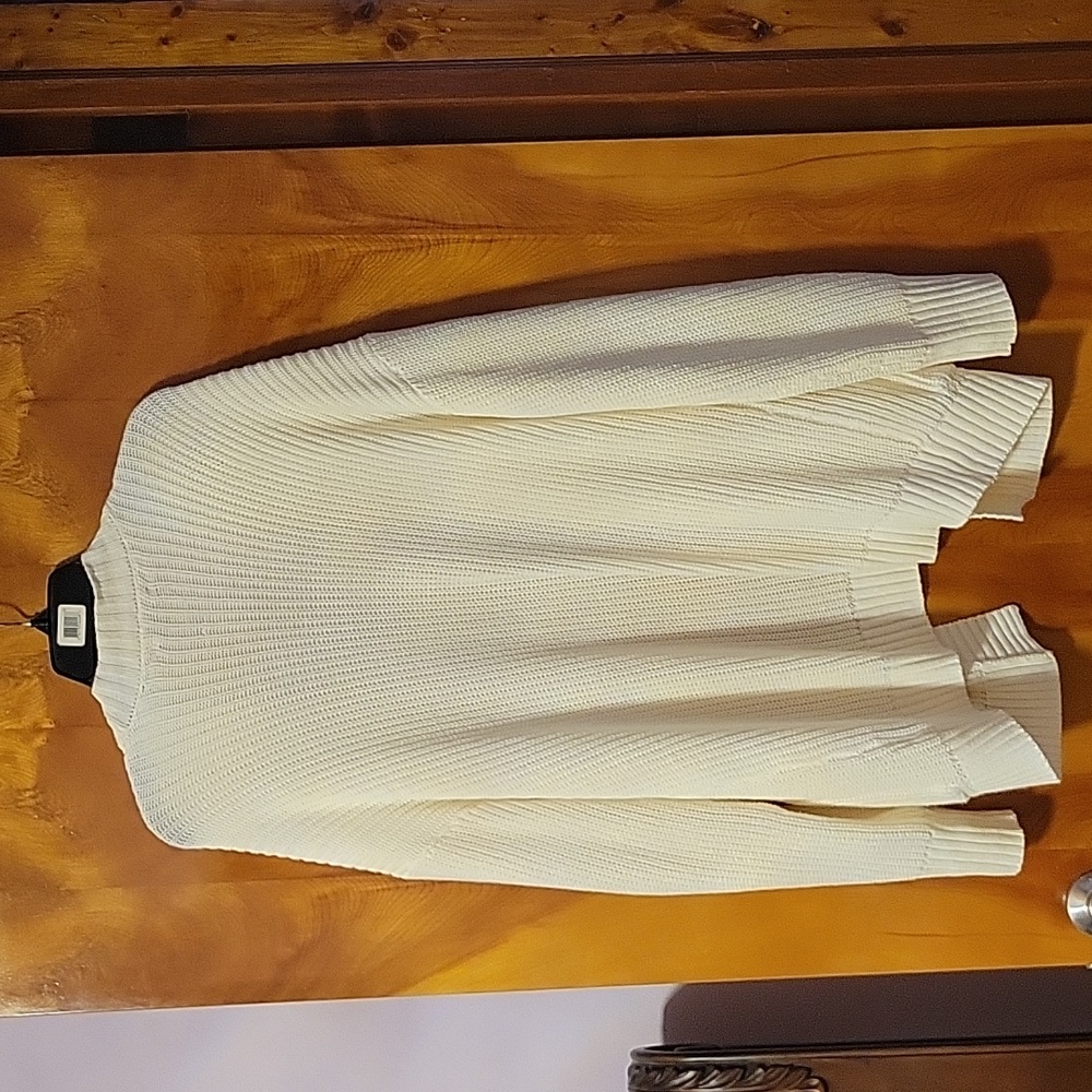 Oversized Cardigan - Picture 3 of 3